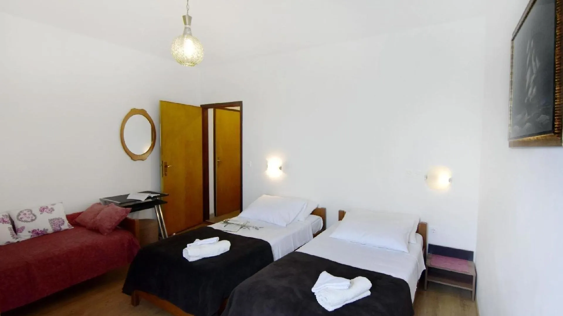 Apartment Geraeumige Wohnung In Der Naehe Des Zentrums Von Umag Croatia